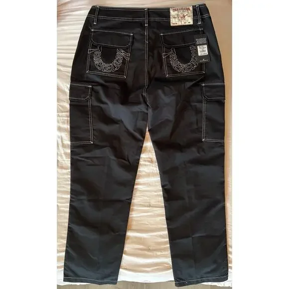 NWT True Religion Outline Graphic Letter Cargo Pants Jet Black Size 36 Rare Y2K